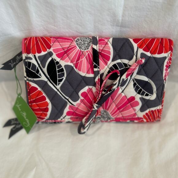 VERA BRADLEY NWT All Wrapped Up Jewelry Roll Travel Organizer Cherry Blossoms - Picture 1 of 5